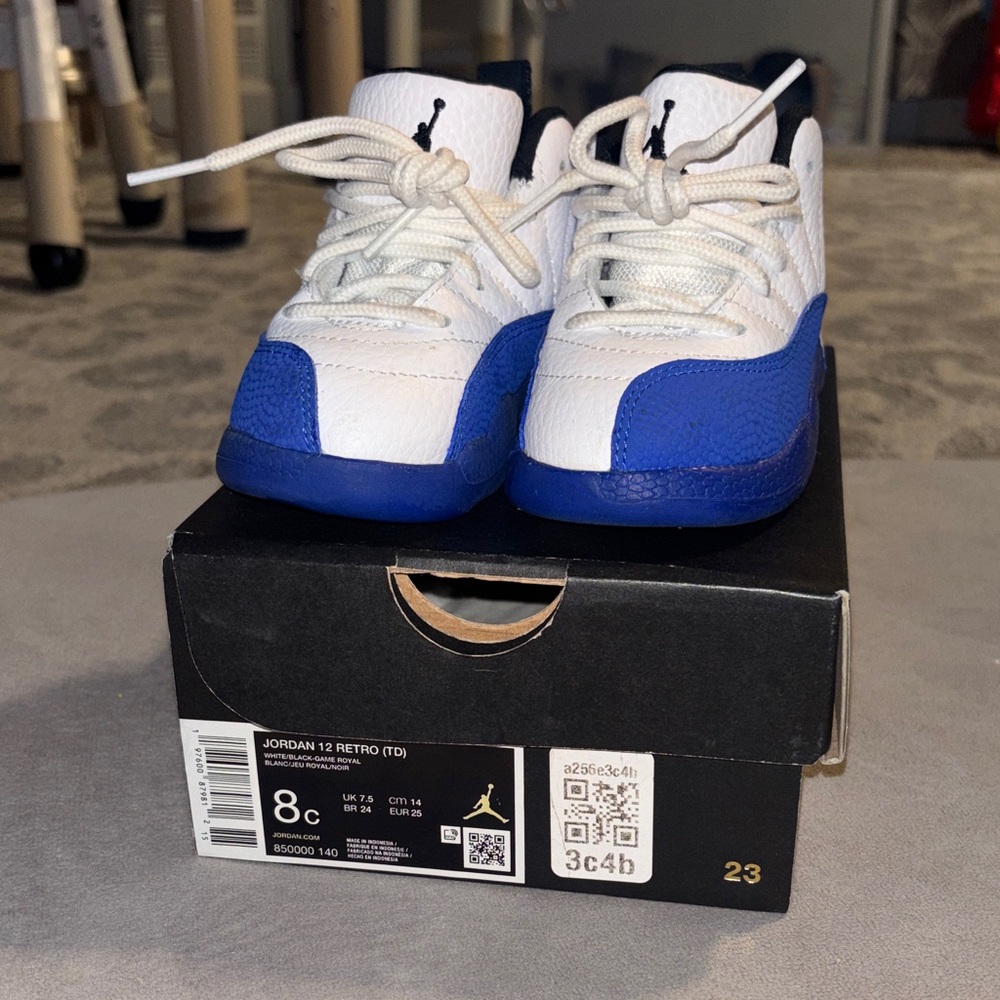 Jordan Kids' Retro Blue and White Sneakers